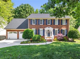 3014 Colony Dr, Jamestown, NC 27282