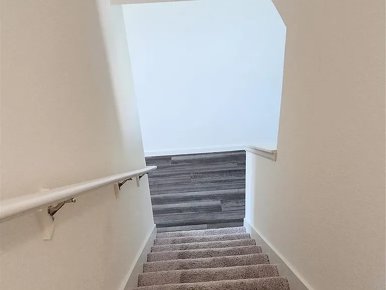 27215 Blue Pool Dr — Photo 25