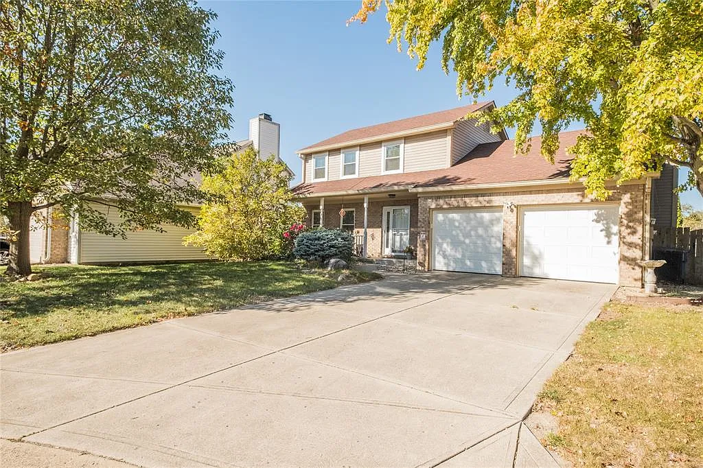 8556 Rock Hollow Cir photo 1