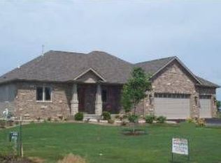 406 Heartland Dr, Davis Junction, IL 61020