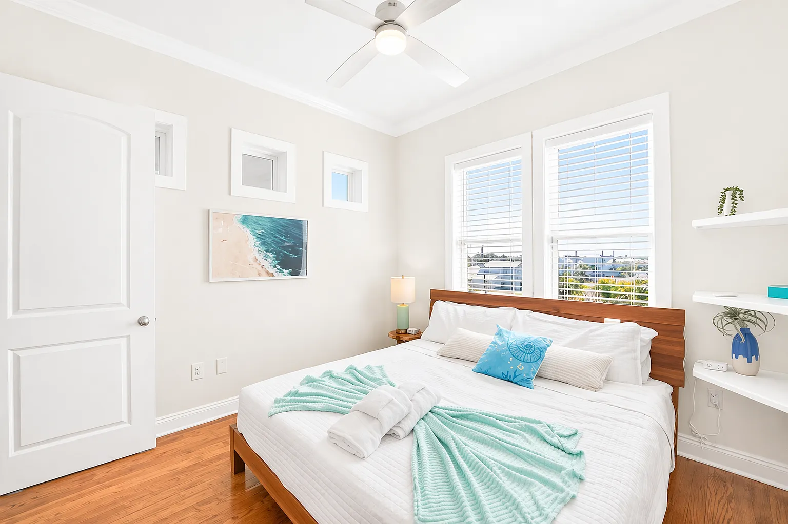 4 bed, 2367 sqft, $7,000 — Photo 4