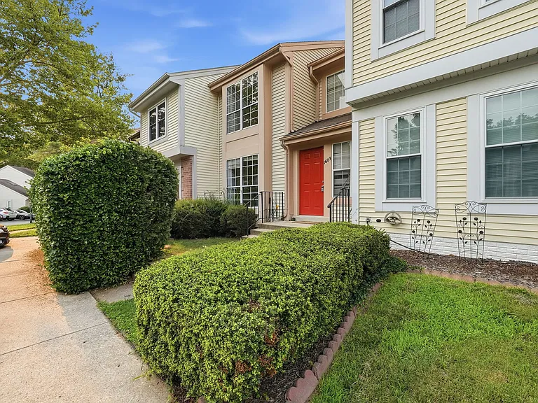 1603 Ingram Ter — Photo 3