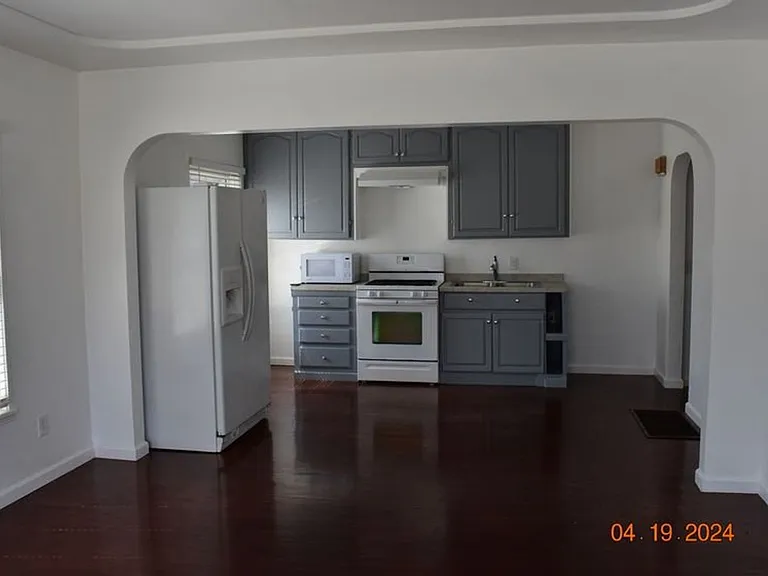 137 F St #A — Photo 4