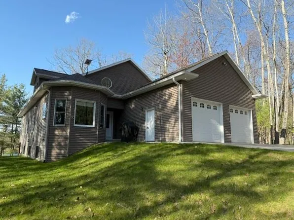 W10038 Merriman Lake Dr, Dunbar, WI 54119