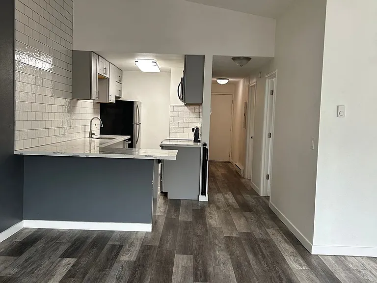 15444 10th Ave SW — Photo 8