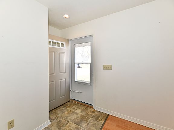 4th image of 1507 Park Dr