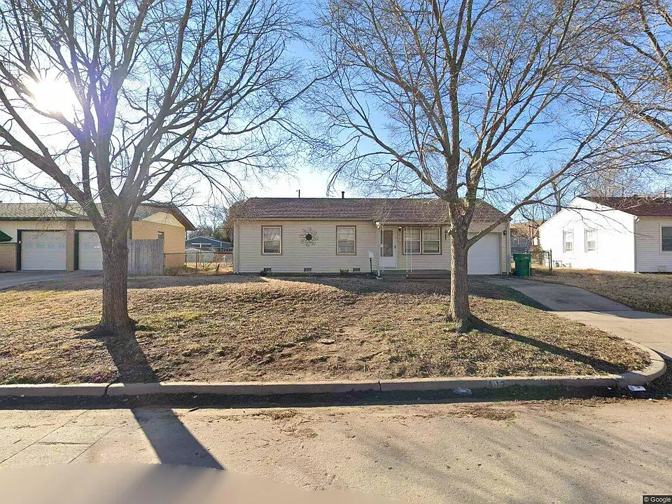 417 N Mount Carmel Ave