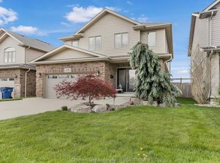 430 Twilight Trl, Chatham Kent, ON N7L 0B9
