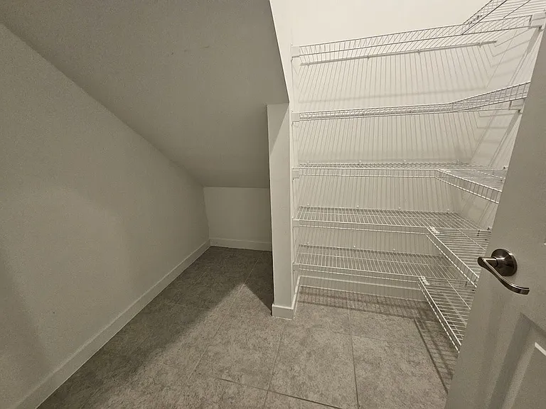 8641 Antarus Dr — Photo 12