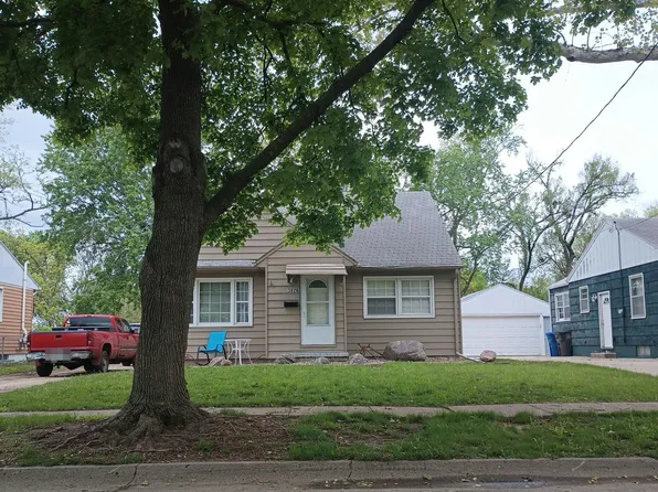 3826 48th Pl, Des Moines, IA 50310