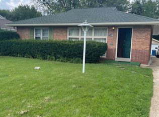 8944 Bobb Ave, Saint Louis, MO 63114