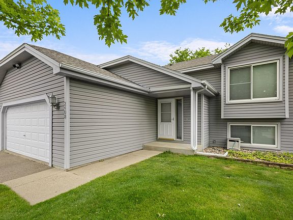 2nd image of 2408 Crestmount Ln