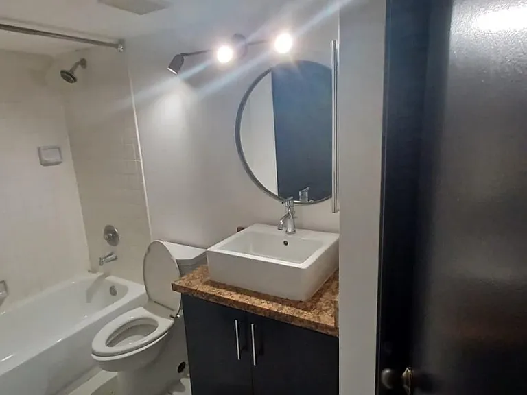 19111 Glenmoor Dr — Photo 11