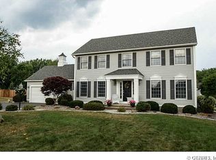 1555 Barrow Hl, Webster, NY 14580