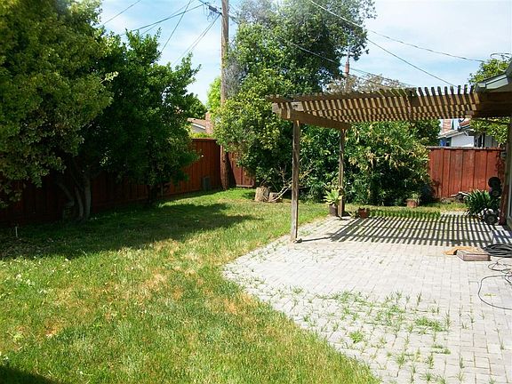 5th image of 765 Orkney Ave
