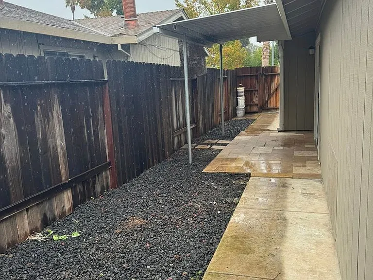 4955 Saddlerock Way — Photo 8
