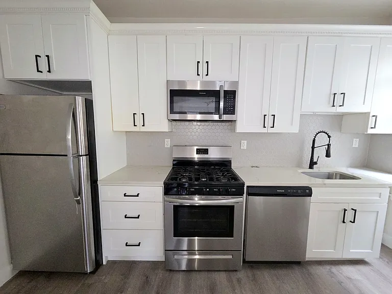 24-24 35th St #1D — Photo 8