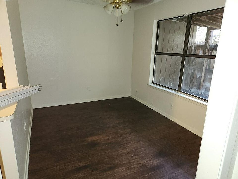 1st image of 1903 Wisteria St