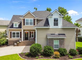 498 Waverly Ln, Richmond Hill, GA 31324