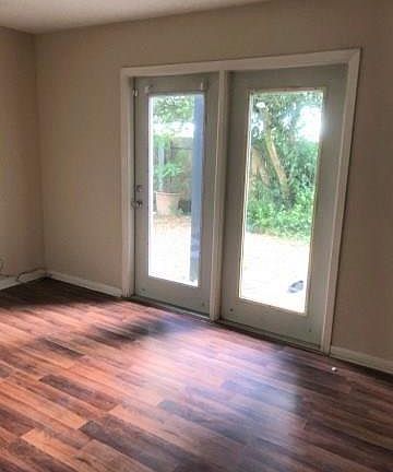 5th image of 1855 Fox Run Dr APT 4
