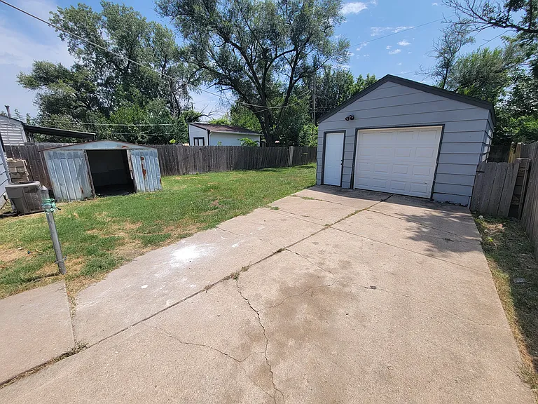 5935 E Bellaire Ave — Photo 20