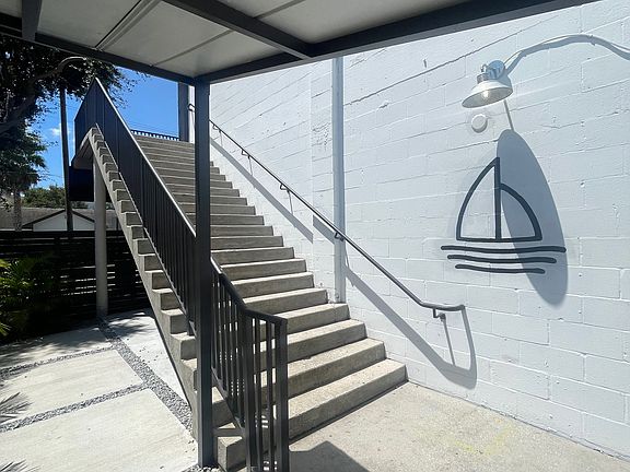 3rd image of 1617 W Platt St #201