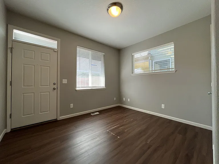 6262 NE Chestnut St — Photo 24