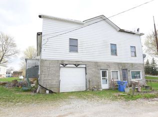 106 W Main St, Larwill, IN 46764