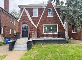 17558 San Juan Dr, Detroit, MI 48221