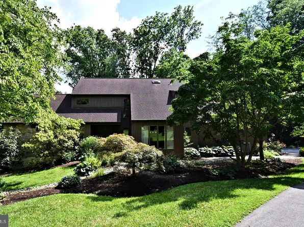 920 Shippen Ln, West Chester, PA 19382