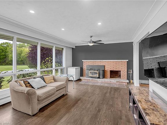 5th image of 348 Windham Rd #12