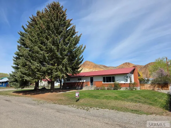 410 E Butte Ave, Challis, ID 83226