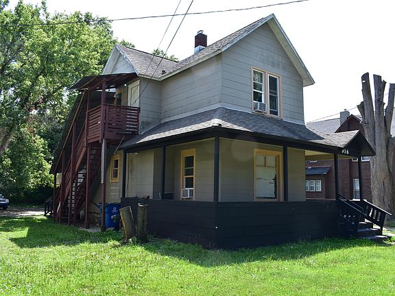 2nd image of 916 Washington Ave