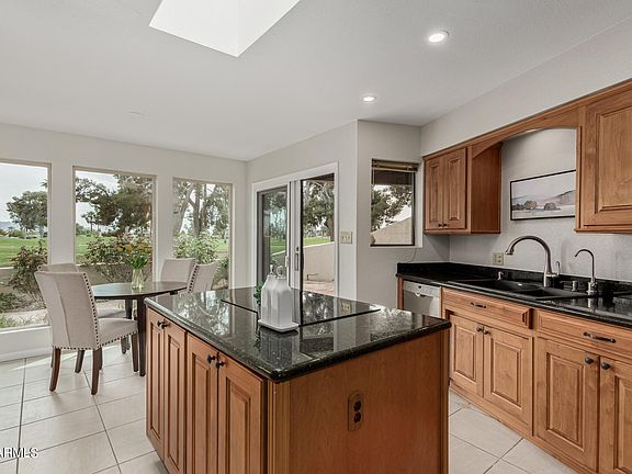 3rd image of 1039 N Vista Verde Circle