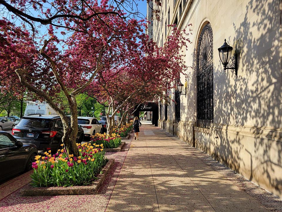 Lincoln Park West