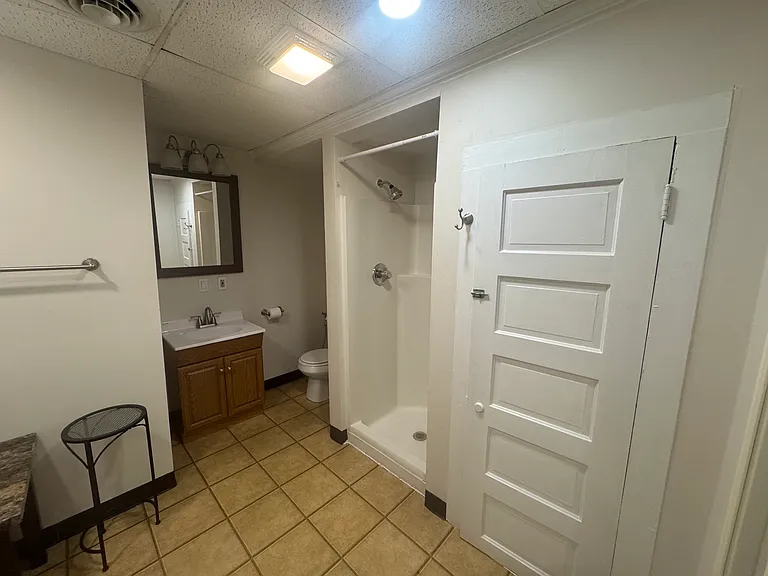 104 E Main St #H — Photo 4