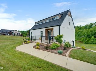 512 Meadowlark Dr, Greeneville, TN 37743