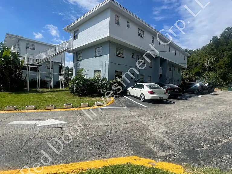 Riverside Apartments - Minutes to the River - Multiple Units Available — Photo 25