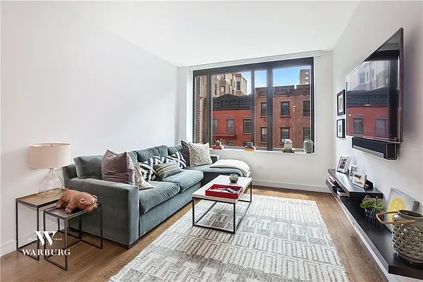 Rented by Warburg | media 19