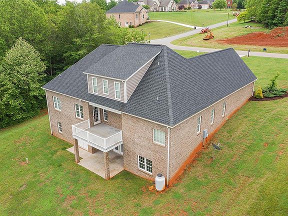 3rd image of 1209 Carlton Pl