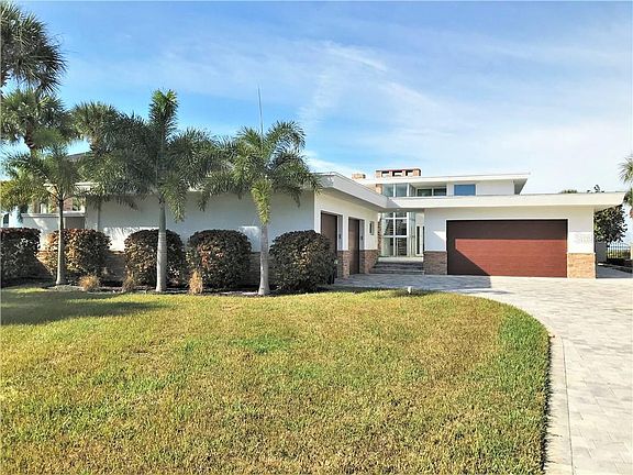 2nd image of 120 Gulf Blvd