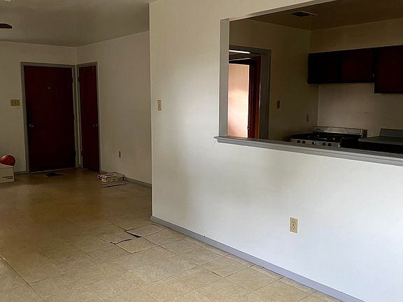 4th image of 506 Odom Ct