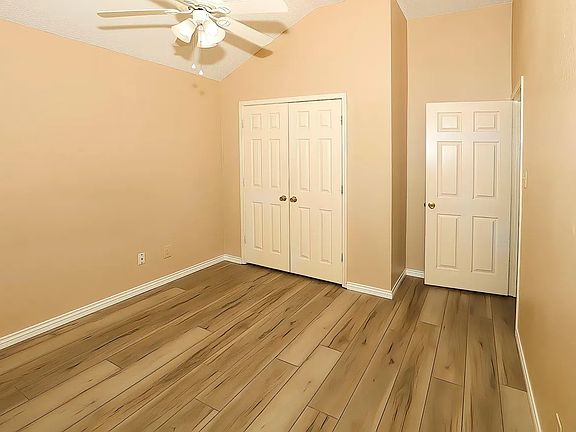 5th image of 2113 Wisteria Ct