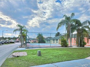 1068 Universal Rest Pl, Kissimmee, FL 34744