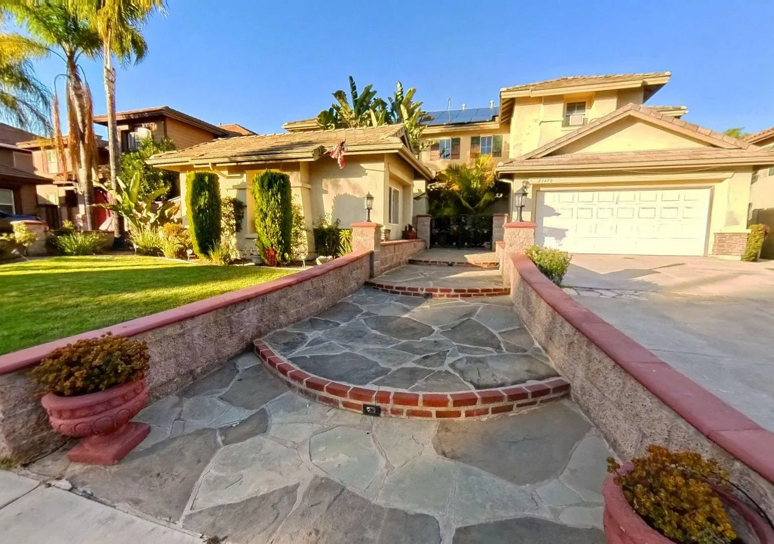 23470 Abury Ave, Murrieta, Ca | Luxury Living In Murrieta! Spacious Estate With Private Casita, S... — Photo 2