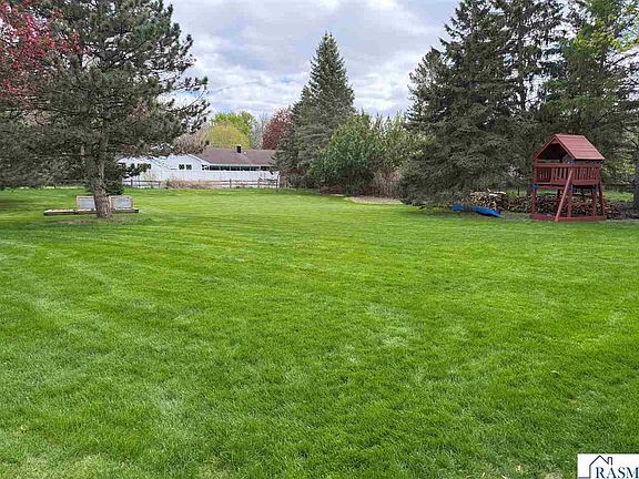 4th image of 5 Whitney Ln