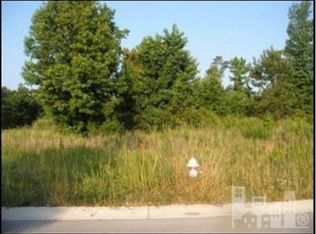 301 Iverleigh Ln, Jacksonville, NC 28540