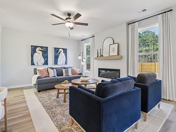 4th image of 8066 Smooth Whiskey Cir