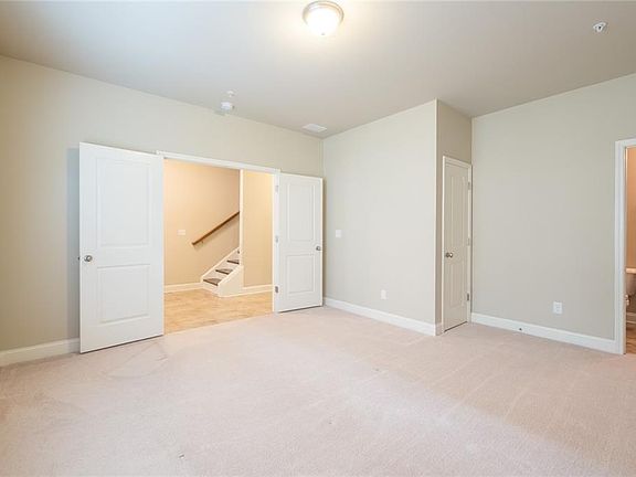 3rd image of 313 Garland Woods Ct