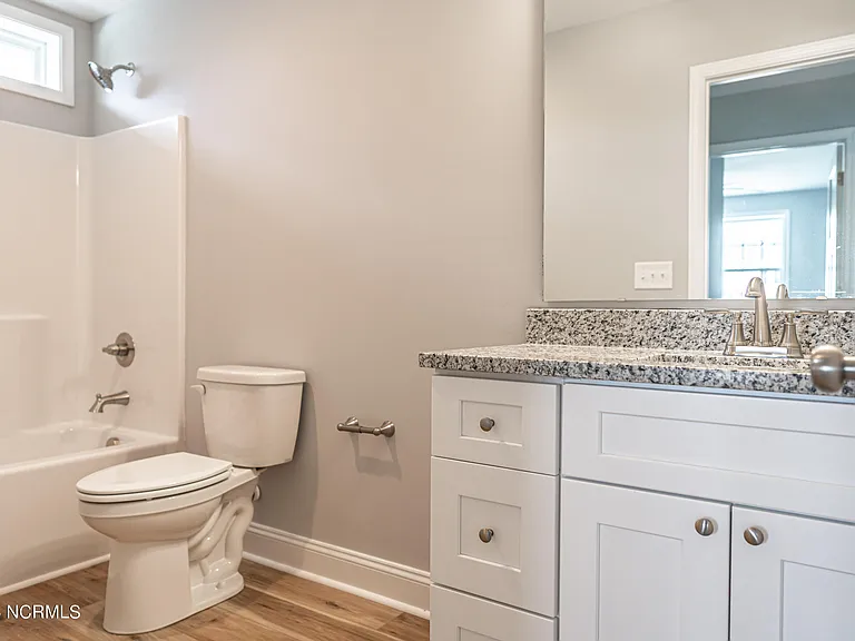 1060 W New York Ave — Photo 16